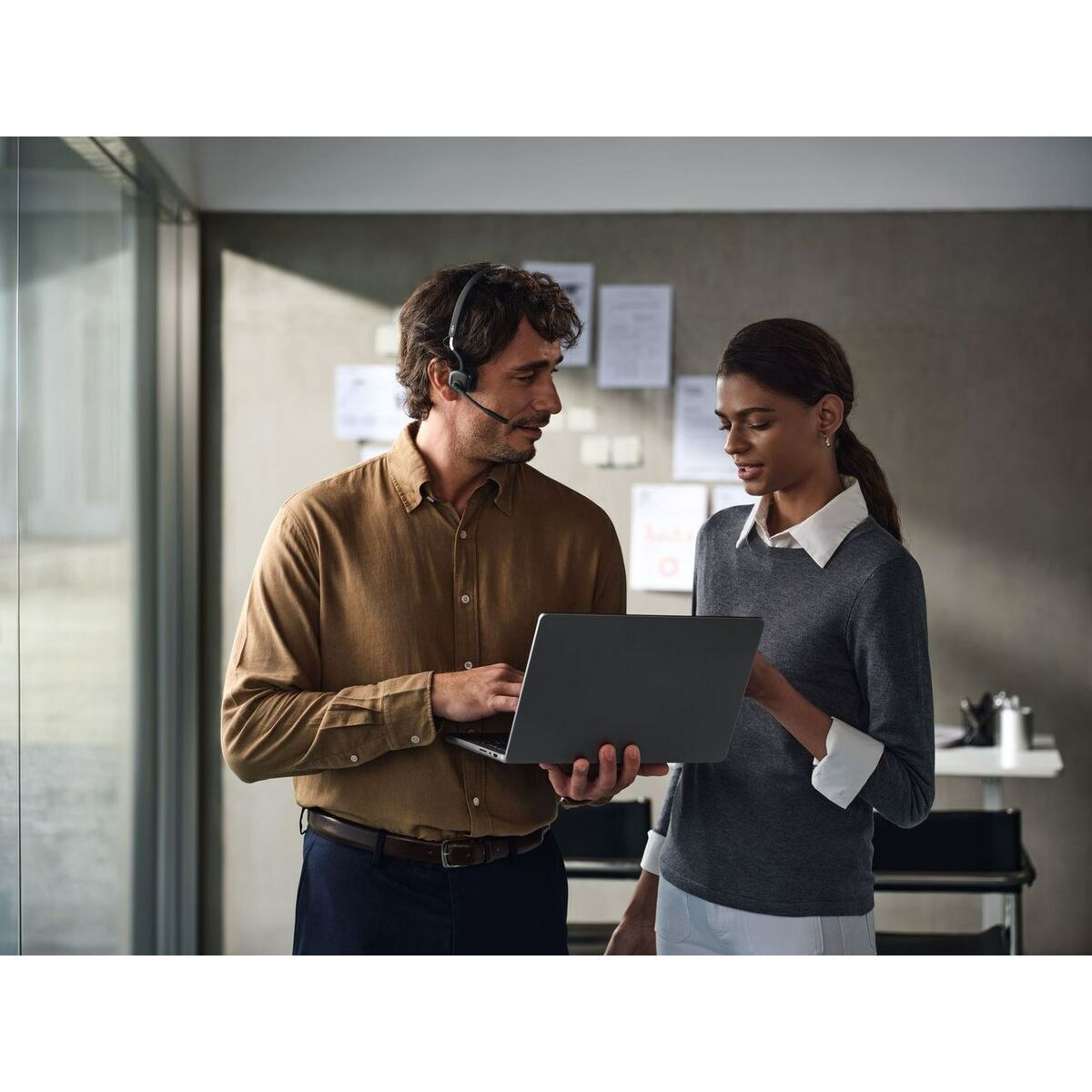 V2H753AE9F8F3C5CBF1F438BB70AD7470BFR7669524P10