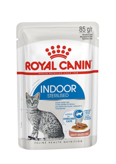 Royal Canin Comida Húmeda Gatos Indoor Sterilized Trozos Salsa 12X85 G — image 1