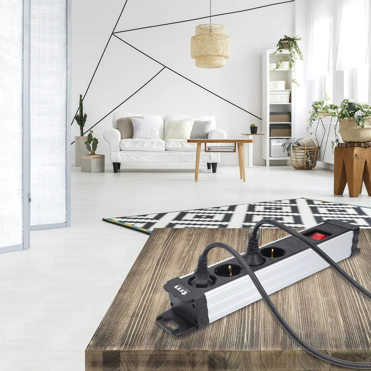 V3H6E57F152EA2A446DB2A5168D81368DECR7498372P9